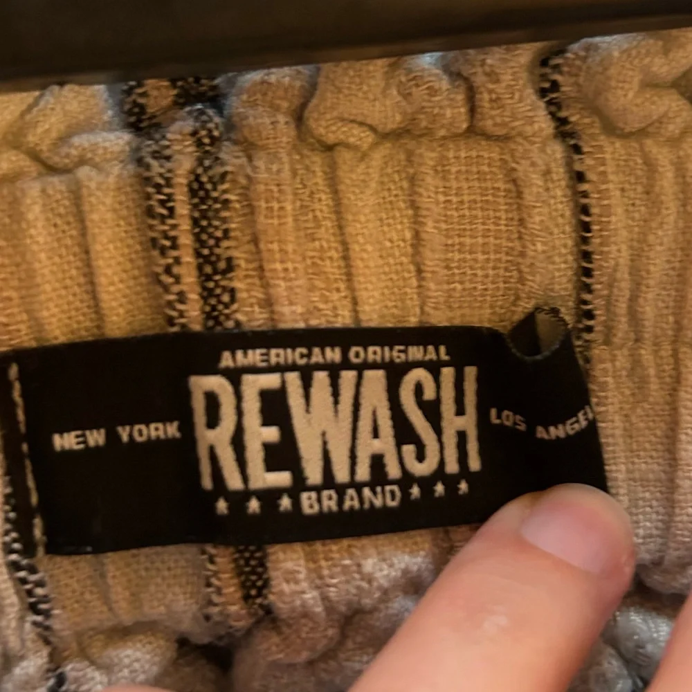 Rewash Drawstring Linen Pants - Picture 2 of 2